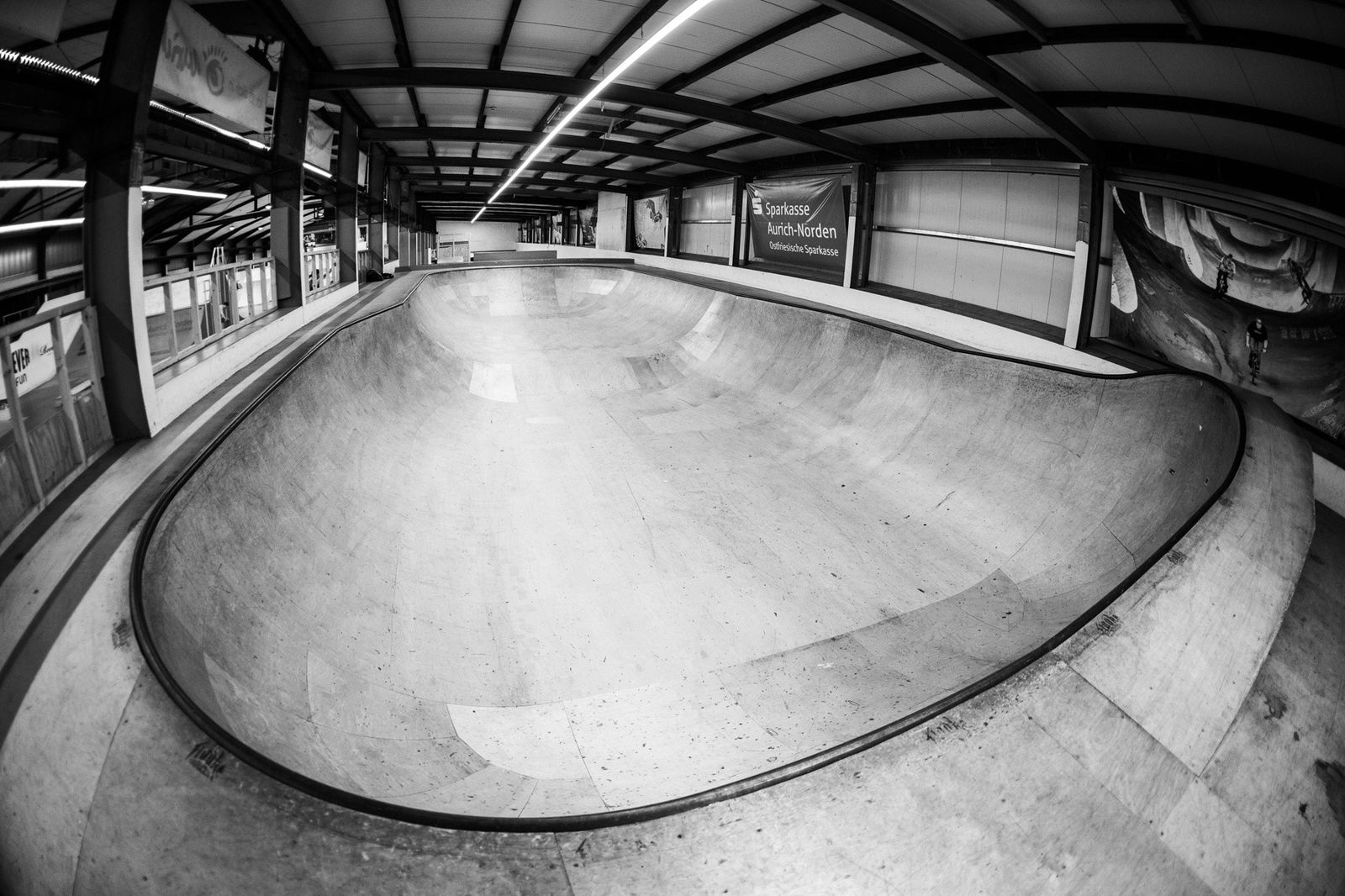 Playground Skatehalle Aurich skatepark